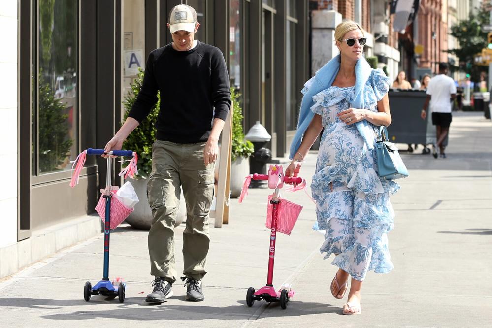 Nicky Hilton: Chic Manhattan Stroll